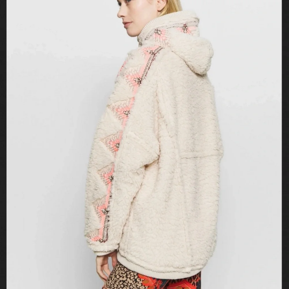 Free People Lodge Livin Sherpa Plush Fleece Soft Oversized Embroidered Jacket ML - Picture 2 of 11
